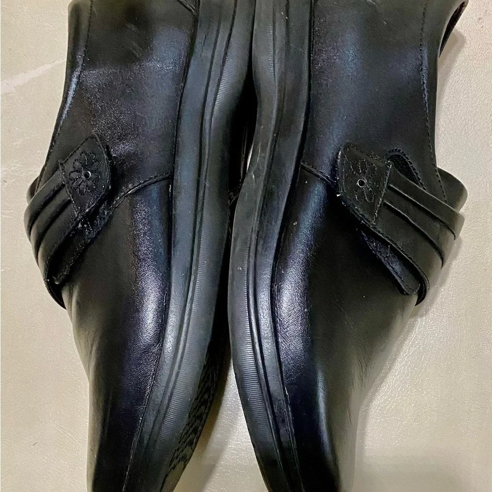 APEX A3830W LADIES BLACK LOAFERS SUZE 8.5W